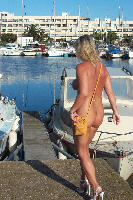 Der Hafen in der Anlage, �berall kann man v�llig nackt herumspazieren